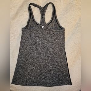 Lululemon top